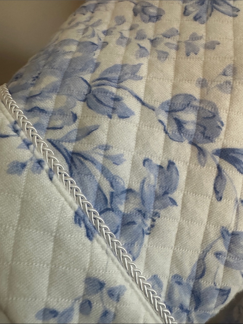 NWT EILEEN WEST QUILTED ALL COTTON WRAP BATHROBE - Picture 5 of 7